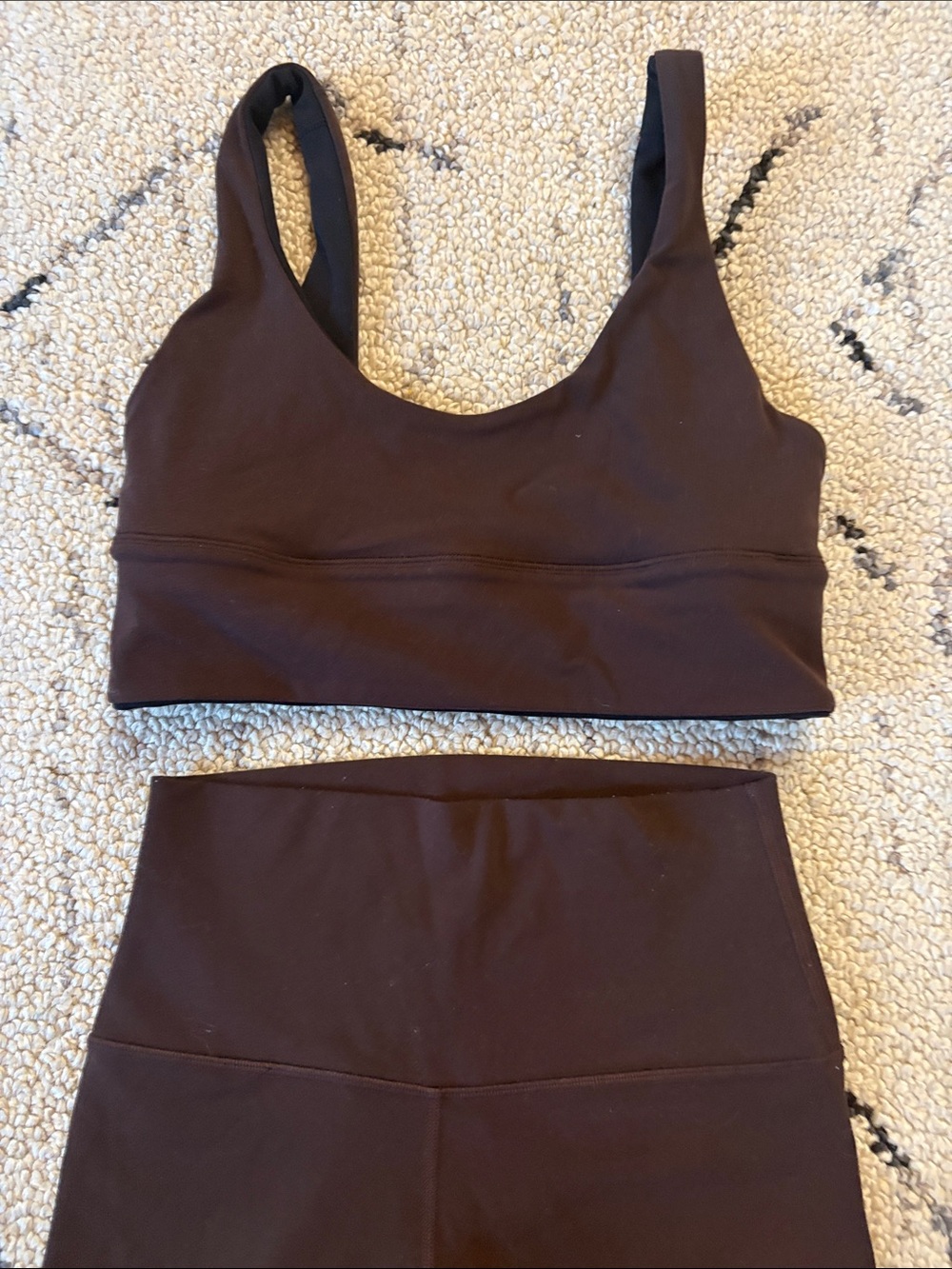 Lululemon set brown espresso bra 6/ shorts 4 - Picture 2 of 3